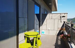 Pyramid Red Clay Pension