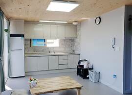 Pyramid Red Clay Pension