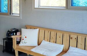 Pyramid Red Clay Pension