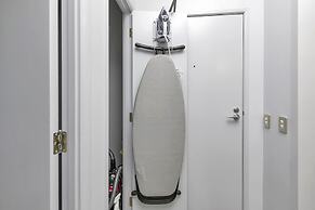 Deluxe Waterfront & City Apartment