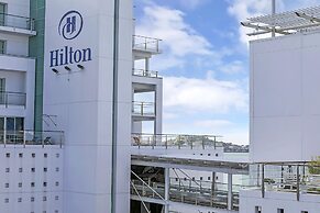 Deluxe Waterfront & City Apartment