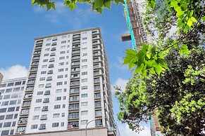 Cute and Central 15th Floor City Apartment