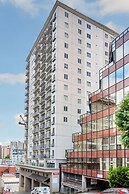 Cute and Central 15th Floor City Apartment