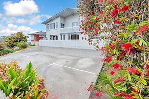 Sunny Three Bedroom Pakuranga Delight