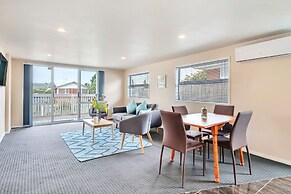 Sunny Three Bedroom Pakuranga Delight