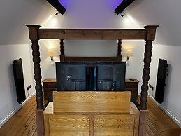 Castle House Holiday Home