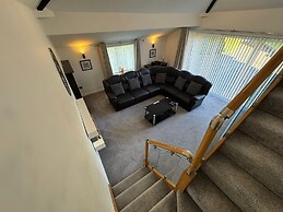 Castle House Holiday Home