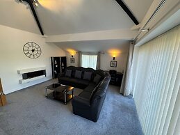 Castle House Holiday Home