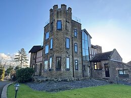 Castle House Holiday Home