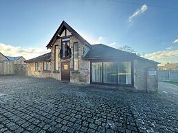 Castle House Holiday Home