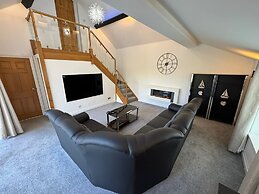 Castle House Holiday Home