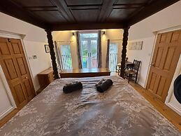 Castle House Holiday Home