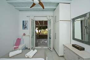 Tatiana Villa & Apartments