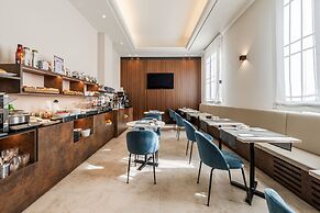 Astoria Deluxe Rooms,,Check in presso L’Hotel Astoria, Via Fratelli Ro