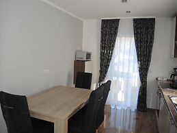 Merkel Villa Apartamente