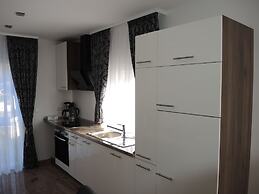 Merkel Villa Apartamente