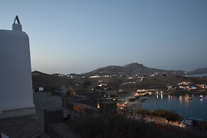 Andromeda Mykonos Villas & Suites