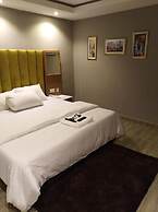 Blackwood Hotel