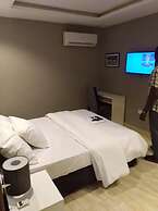 Blackwood Hotel