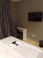 Blackwood Hotel