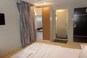 Blackwood Hotel