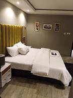 Blackwood Hotel
