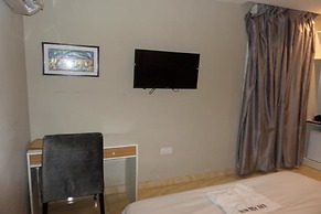 Blackwood Hotel