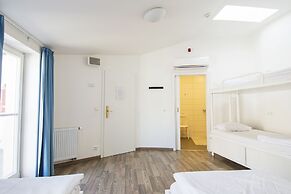 Safestay Prague Charles Bridge