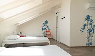 Safestay Prague Charles Bridge