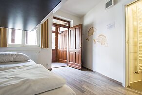 Safestay Prague Charles Bridge