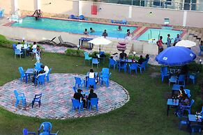 Carleton Hotel & Suites