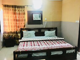 Cossy Hotel & Suite