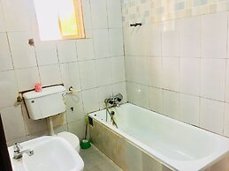 Cossy Hotel & Suite