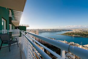 THE Ultimate Luxury, Sliema With Pool