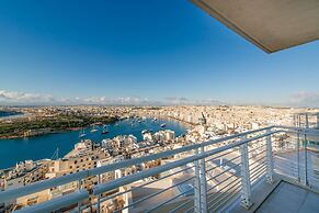 THE Ultimate Luxury, Sliema With Pool