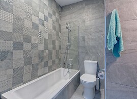 Marvellous 2 Bedroom Apartment by the Sea