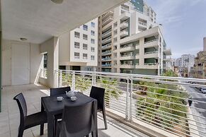 Luxury Apartment IN Fort Cambridge With Pool