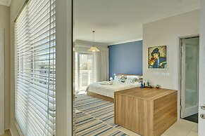 Luxury Apartment inc Pool & Views