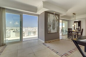 Luxury Apartment inc Pool & Views