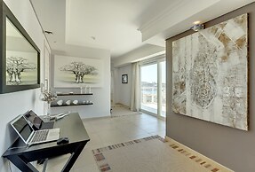 Luxury Apartment inc Pool & Views