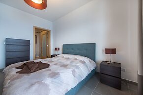 Seafront Luxury Apartment Incl Pool