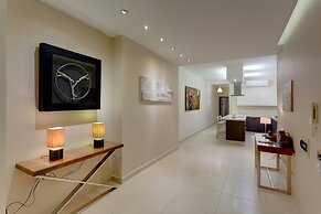 Luxury Apartment, Prime Location in St Julians