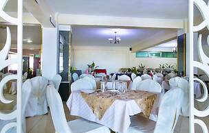 The Legacy Hotel & Suites