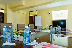 The Legacy Hotel & Suites