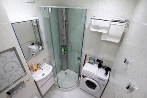 TVST Apartments Bolshoi Kondratievskii