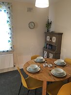 Peel House Apartments