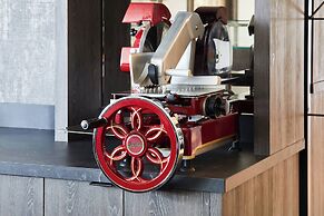 AC Hotel by Marriott Miami Airport West/Doral