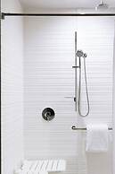 AC Hotel by Marriott Miami Airport West/Doral