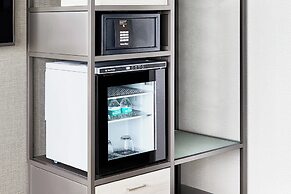 AC Hotel by Marriott Miami Airport West/Doral