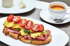 AC Hotel by Marriott Miami Airport West/Doral